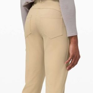 Lululemon City Sleek Slim Fit 5 Pocket High Rise Pant Khaki size 6